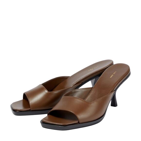 The Row Shoes - The Row Lauren Mule Sandals Leather Heeled Square Toe MISMATCHED Sizing 8 / 7.5